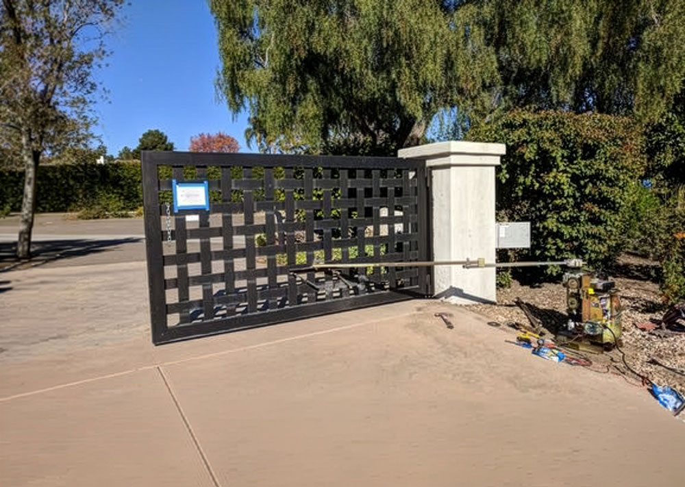 New Black Gate